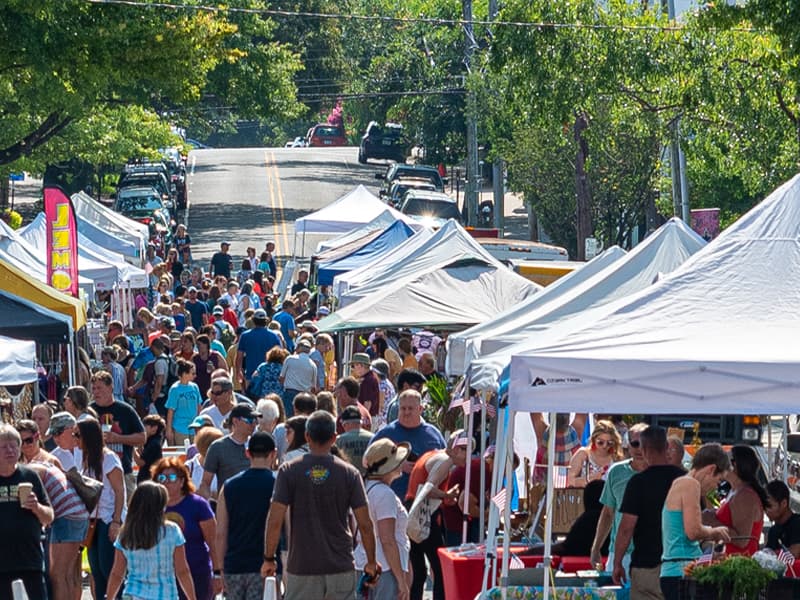 Seasonal Markets to Shop Local on the North Carolina Coast