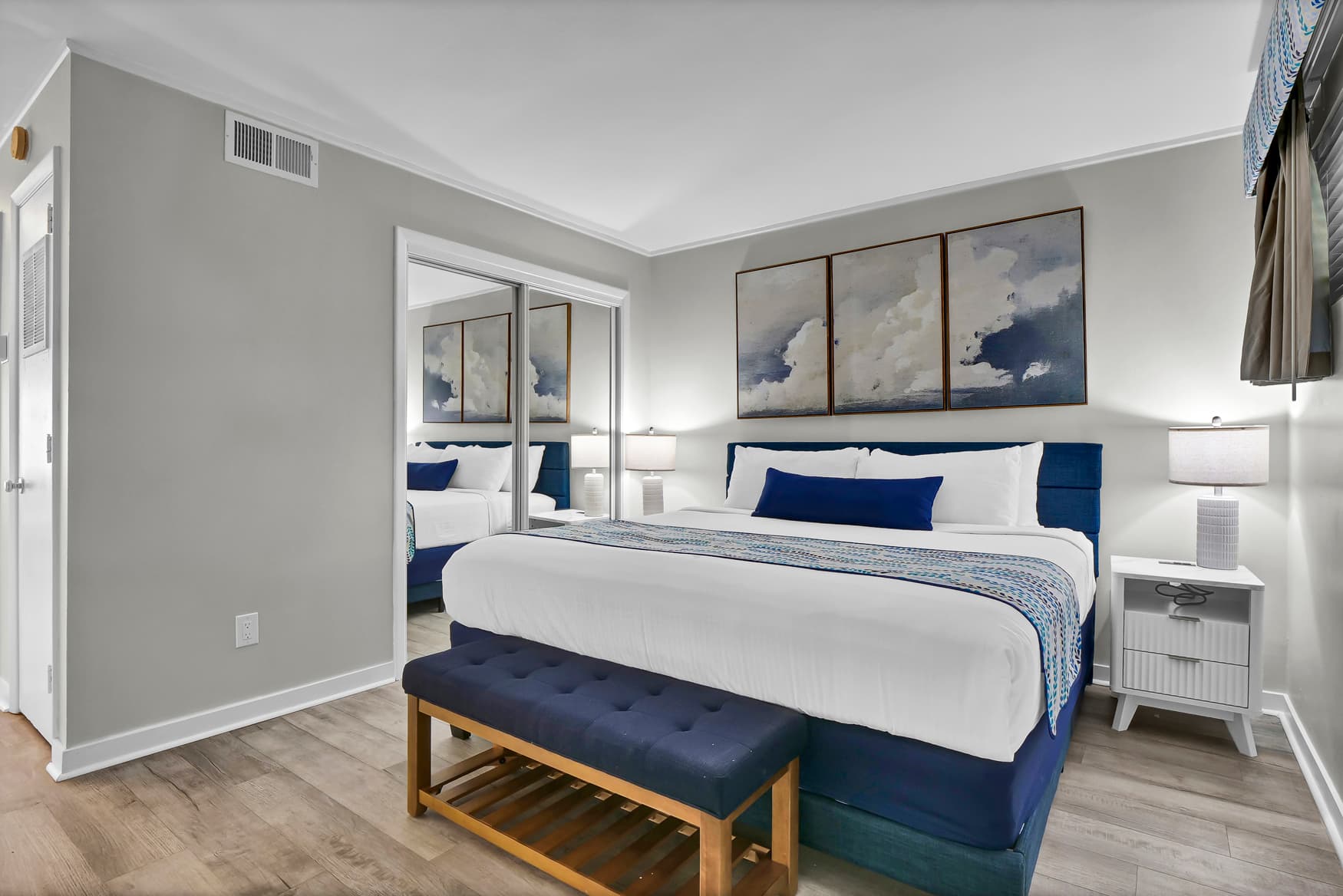 Newly remodeled unit! King sized bed with usb and usb c ports at each touch lamp.
