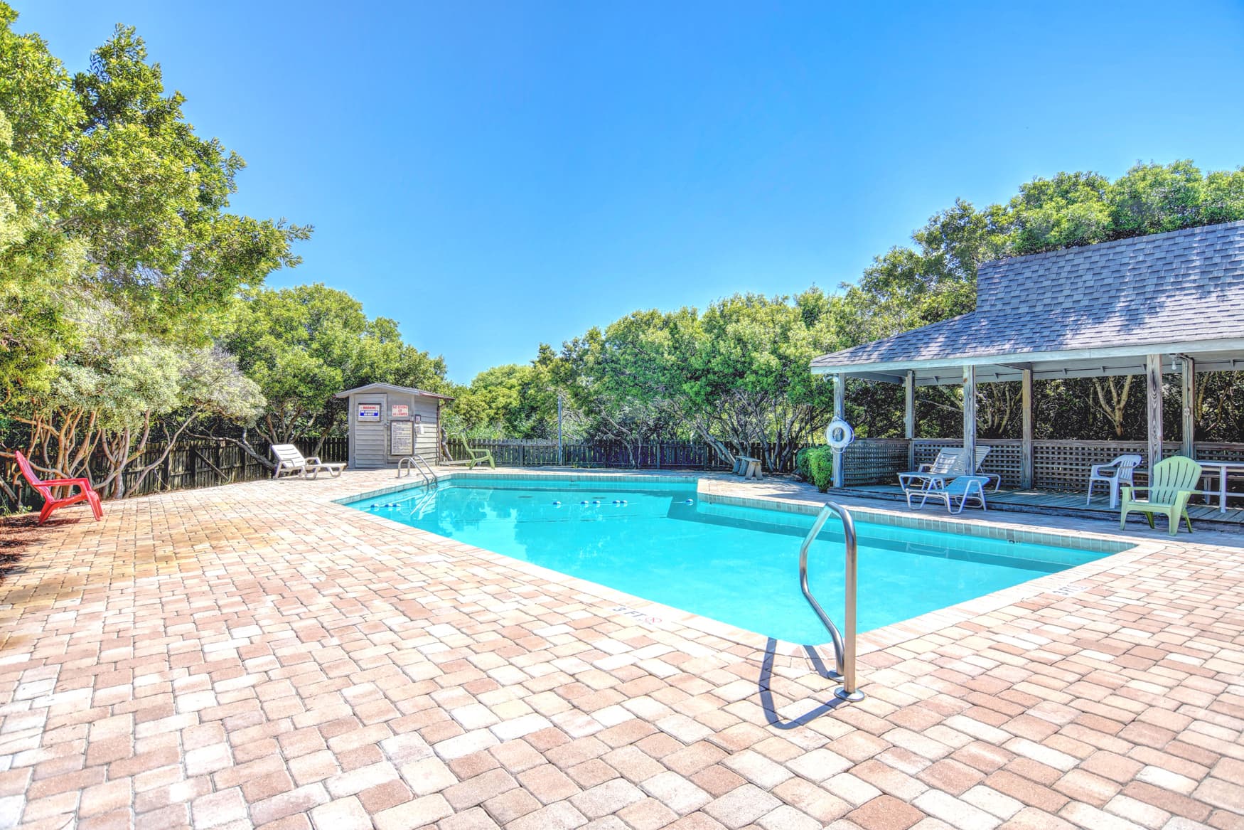 Luxury Pool