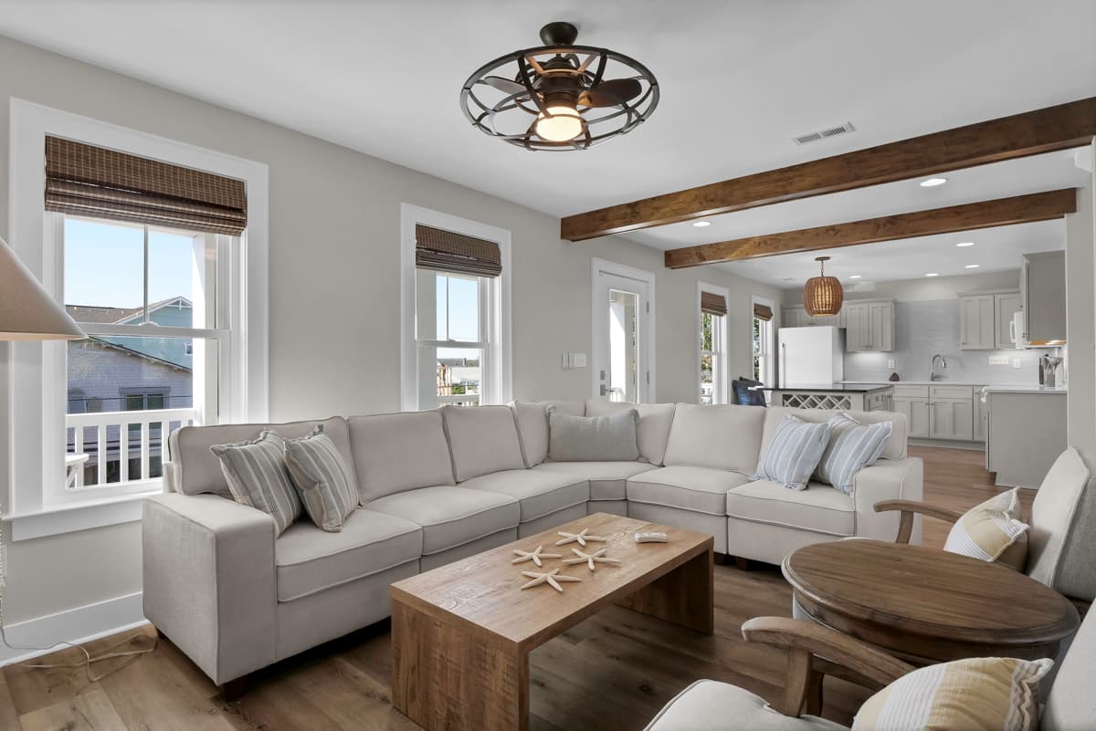 Spacious Living Room!