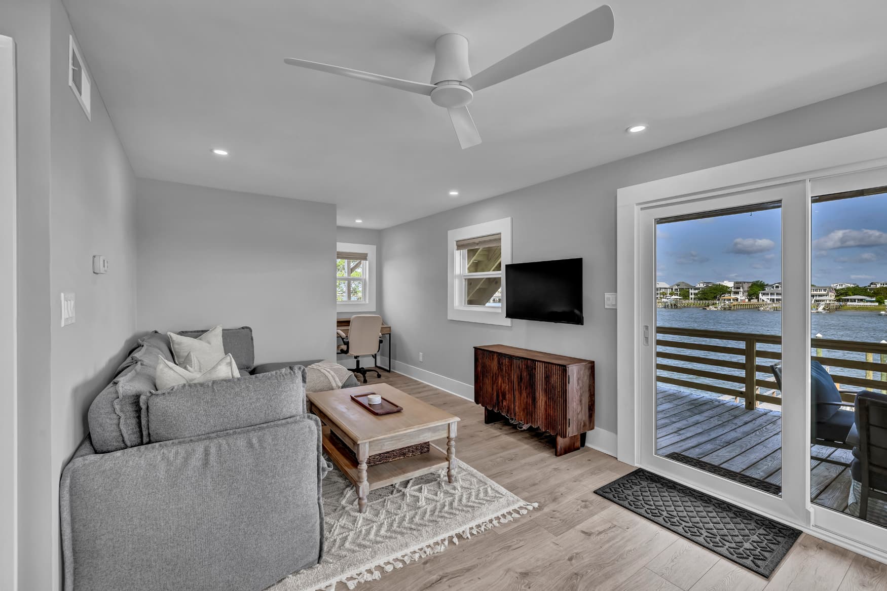 NEW - unbeatable views & location!